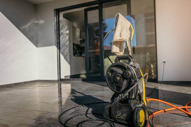 Best Gutter Cleaning  in Arnold, CA